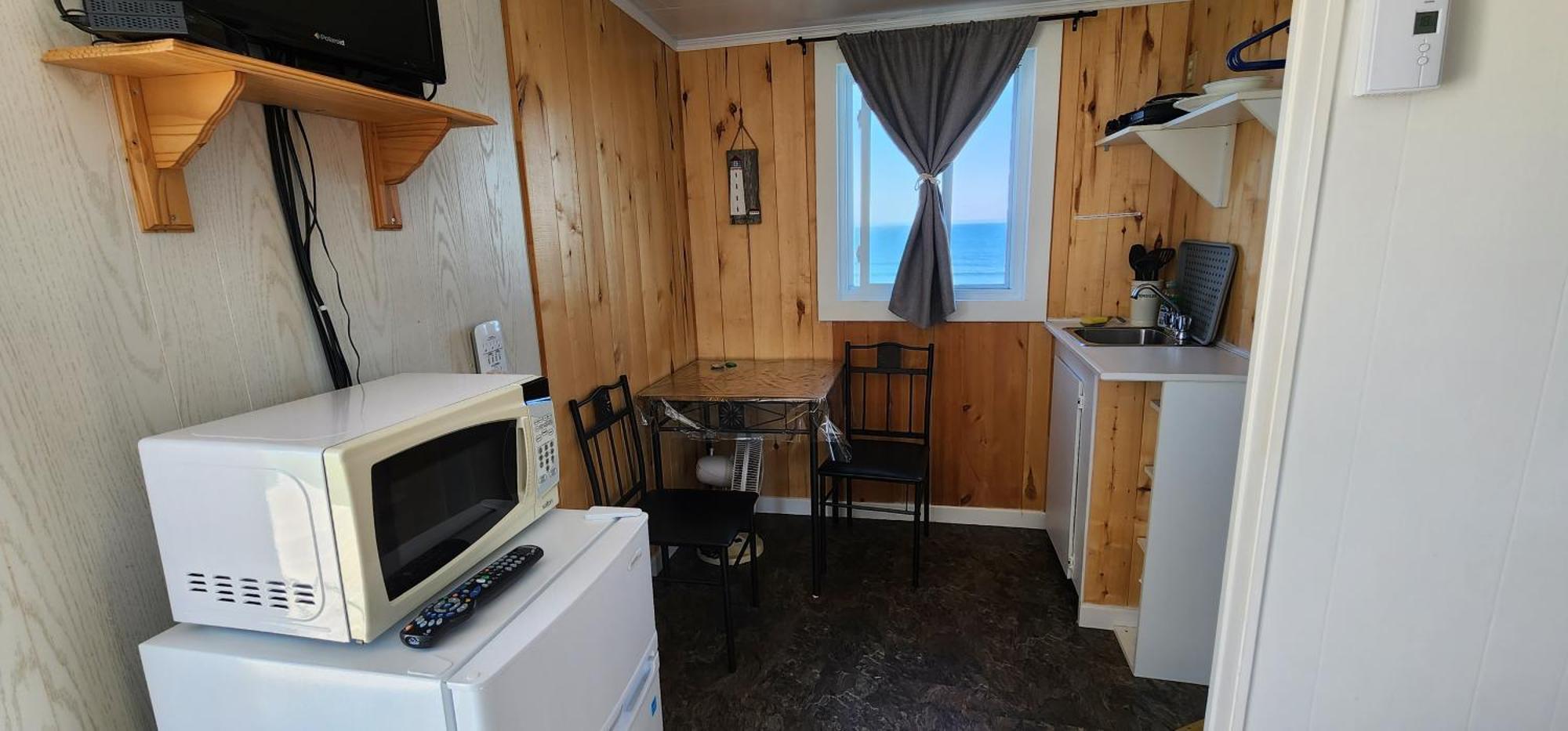 Les Cabines Sur Mer Cap-des-Rosiers Room photo